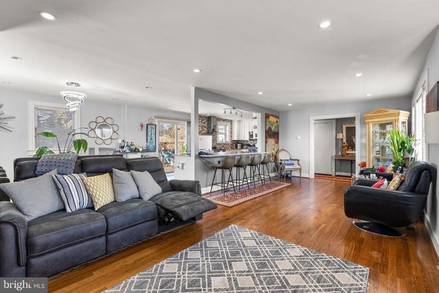 6401 DORSEY RD, Gaithersburg, MD 20882
