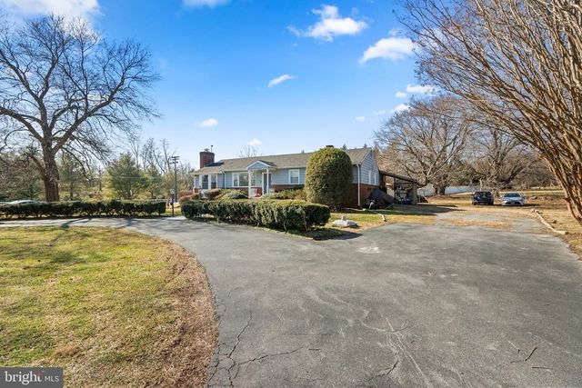 6401 DORSEY RD, Gaithersburg, MD 20882