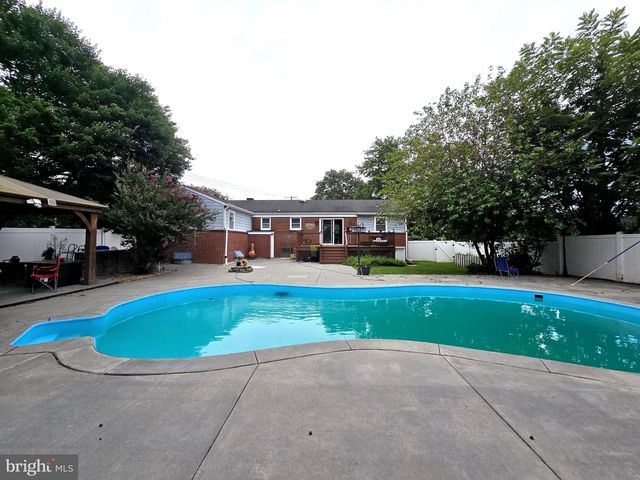 6401 DORSEY RD, Gaithersburg, MD 20882