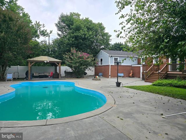 6401 DORSEY RD, Gaithersburg, MD 20882