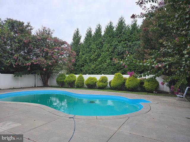 6401 DORSEY RD, Gaithersburg, MD 20882