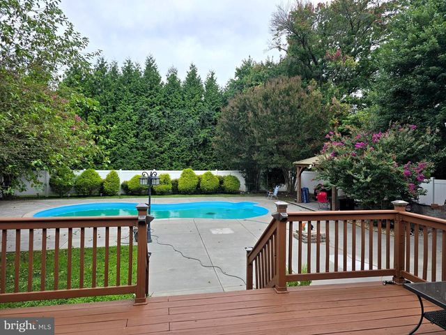 6401 DORSEY RD, Gaithersburg, MD 20882