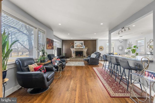 6401 DORSEY RD, Gaithersburg, MD 20882