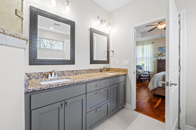 3905 Clinton LN, Lago Vista, TX 78645