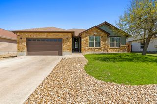 3905 Clinton LN, Lago Vista, TX 78645