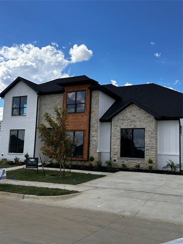 13712 W Riviera Drive, Fort Worth, TX 76028