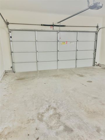 3846 Center Street, Houston, TX 77007