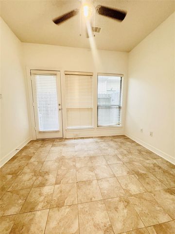 3846 Center Street, Houston, TX 77007