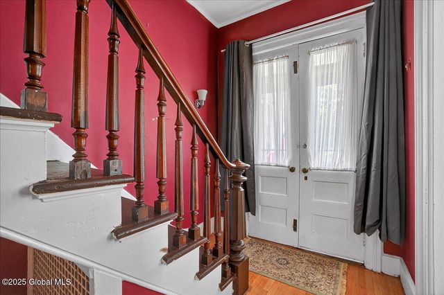 302 S William Street, Johnstown, NY 12095