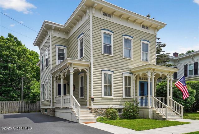 302 S William Street, Johnstown, NY 12095
