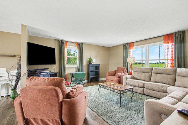 3408 E 100 S, La Porte, IN 46350