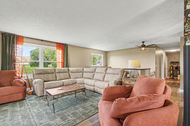 3408 E 100 S, La Porte, IN 46350