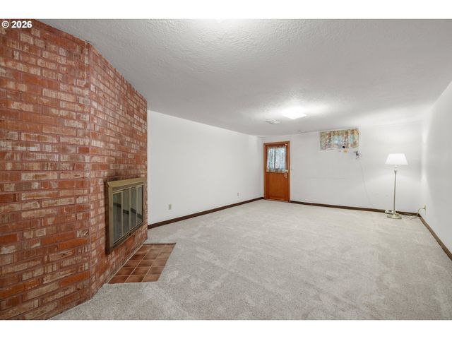 14220 Ne SAN RAFAEL St, Portland, OR 97230