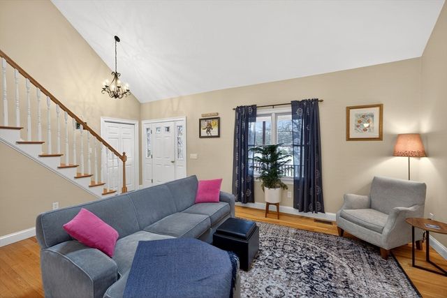 98 Sandwich Rd, Falmouth, MA 02536