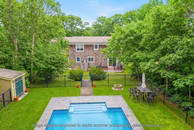 98 Sandwich Rd, Falmouth, MA 02536