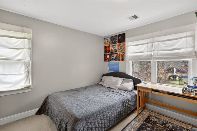 98 Sandwich Rd, Falmouth, MA 02536