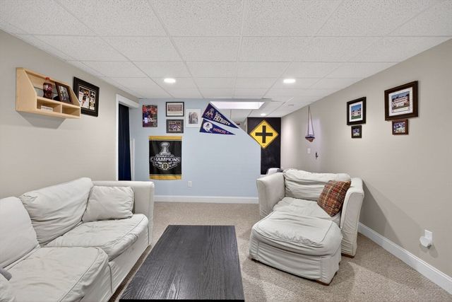 98 Sandwich Rd, Falmouth, MA 02536