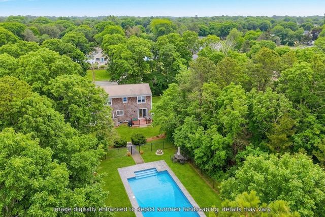 98 Sandwich Rd, Falmouth, MA 02536