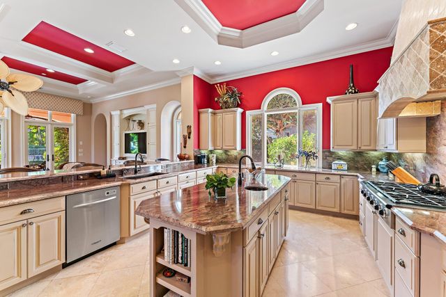 11756 Elina Court, Palm Beach Gardens, FL 33418