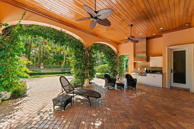 11756 Elina Court, Palm Beach Gardens, FL 33418