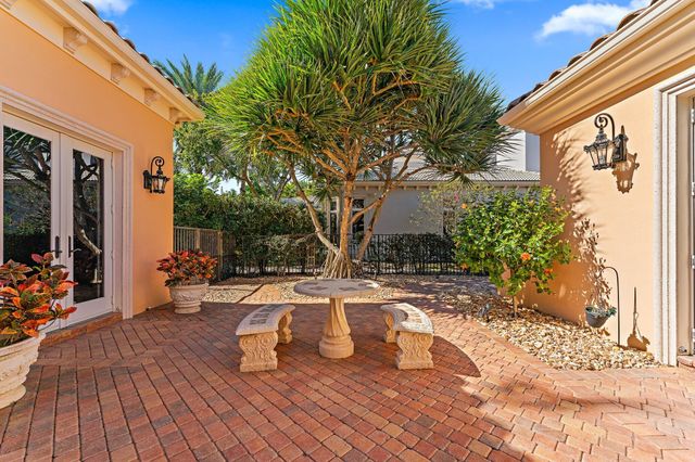 11756 Elina Court, Palm Beach Gardens, FL 33418