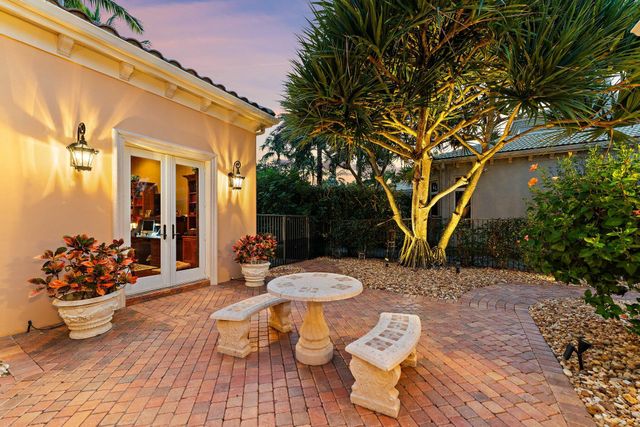 11756 Elina Court, Palm Beach Gardens, FL 33418