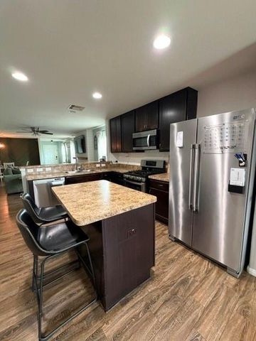 834 Coffee Mill Creek Lane, Rosenberg, TX 77471
