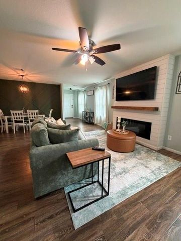 834 Coffee Mill Creek Lane, Rosenberg, TX 77471