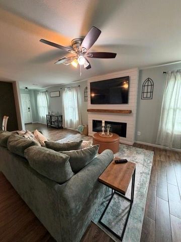 834 Coffee Mill Creek Lane, Rosenberg, TX 77471