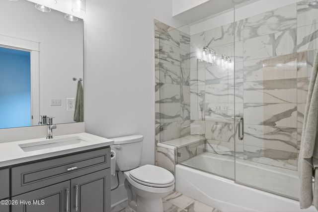 614 Peacock Lane Apt 1, Wilmington, NC 28401