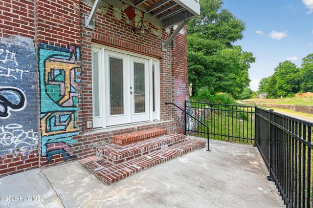 614 Peacock Lane Apt 1, Wilmington, NC 28401