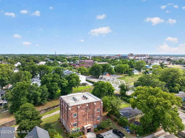 614 Peacock Lane Apt 1, Wilmington, NC 28401