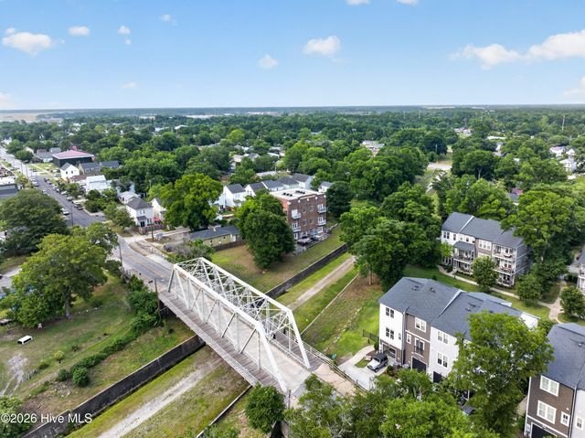 614 Peacock Lane Apt 1, Wilmington, NC 28401
