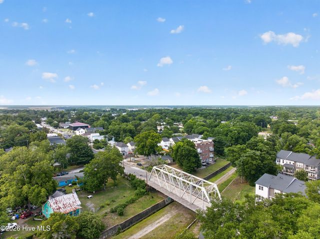 614 Peacock Lane Apt 1, Wilmington, NC 28401