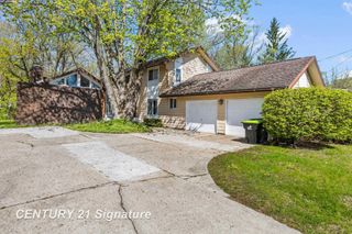 5813 Sturgeon Avenue, Midland, MI 48640