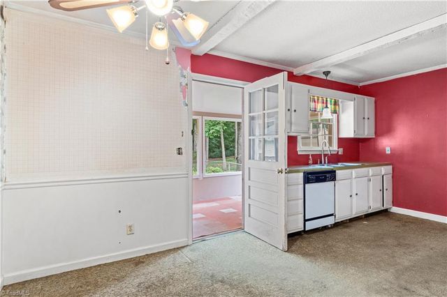 5220 Ashlyn Drive, Winston-salem, NC 27106