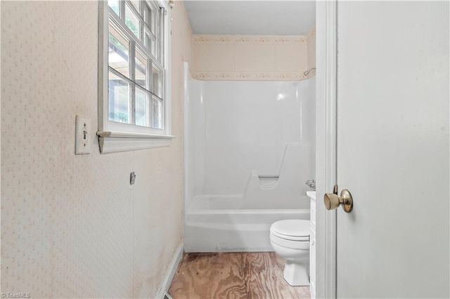 5220 Ashlyn Drive, Winston-salem, NC 27106