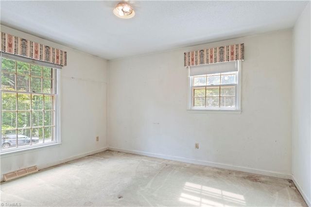 5220 Ashlyn Drive, Winston-salem, NC 27106