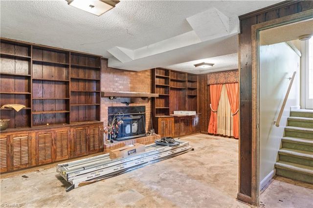 5220 Ashlyn Drive, Winston-salem, NC 27106