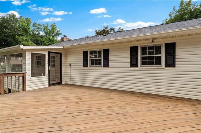 5220 Ashlyn Drive, Winston-salem, NC 27106