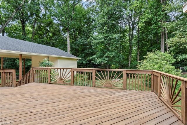 5220 Ashlyn Drive, Winston-salem, NC 27106