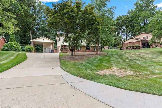 5220 Ashlyn Drive, Winston-salem, NC 27106