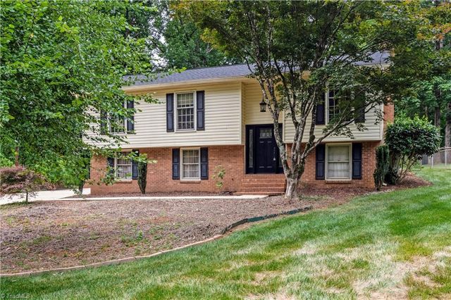 5220 Ashlyn Drive, Winston-salem, NC 27106