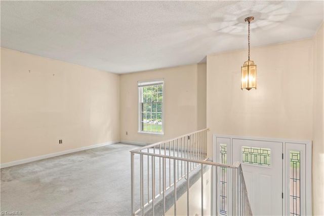 5220 Ashlyn Drive, Winston-salem, NC 27106