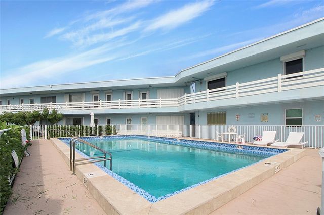 2700 NE 135th Street 12, North Miami, FL 33181