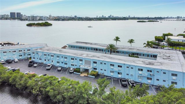 2700 NE 135th Street 12, North Miami, FL 33181