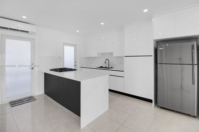 2700 NE 135th Street 12, North Miami, FL 33181