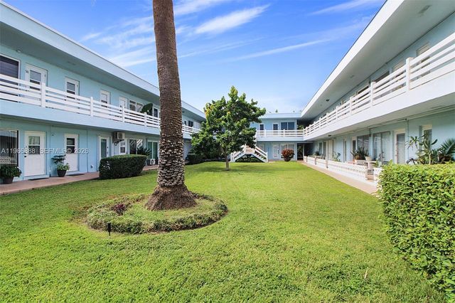 2700 NE 135th Street 12, North Miami, FL 33181