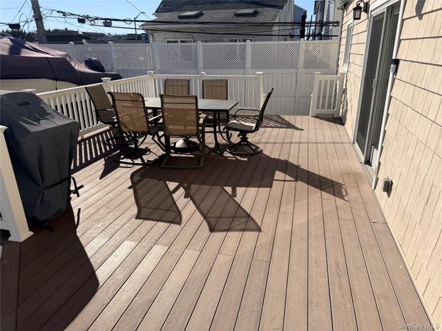 65 New Hampshire Street, Long Beach, NY 11561