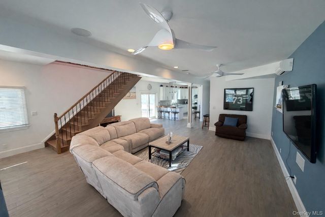 65 New Hampshire Street, Long Beach, NY 11561